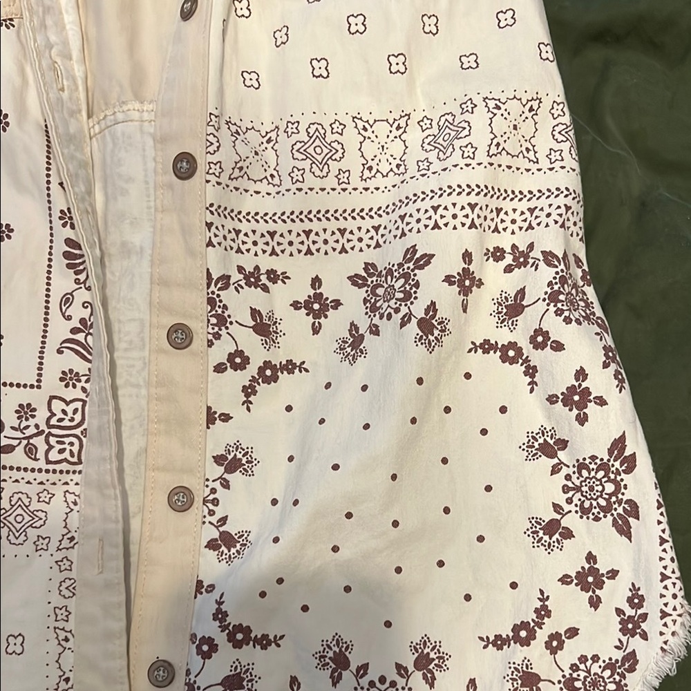 Sleeveless Patchwork Button-Up Shirt - image 2